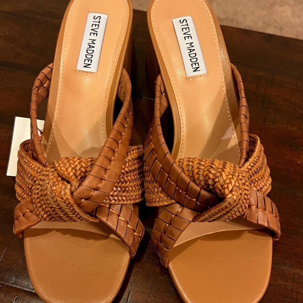 Steve Madden Knotted Slides